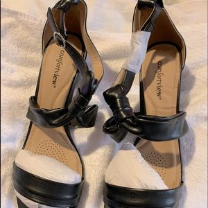 Wide width Comfort view Similar Leather